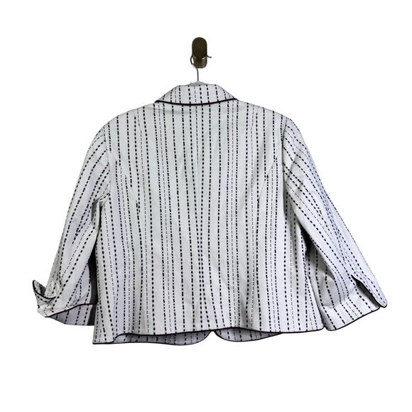 TALBOTS Blazer 16 Piped Textured Jacket Cream W/Black Dash Line Pattern 3 Button - Picture 4 of 15